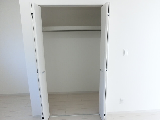 リブリ・ラウレア その他1