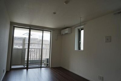 世田谷区南烏山3丁目(グランドピアノ・弦楽器)マンション ベランダ