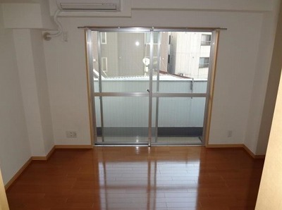 練馬区小竹町1丁目楽器可（グランドピアノ・弦木管楽器）女性限定マンション ベランダ