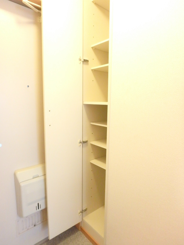 ガーデンフラットⅠ 玄関