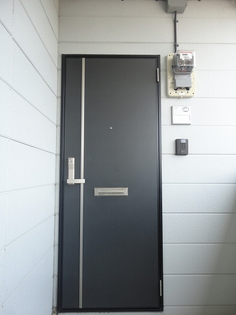 メゾンルペール 玄関