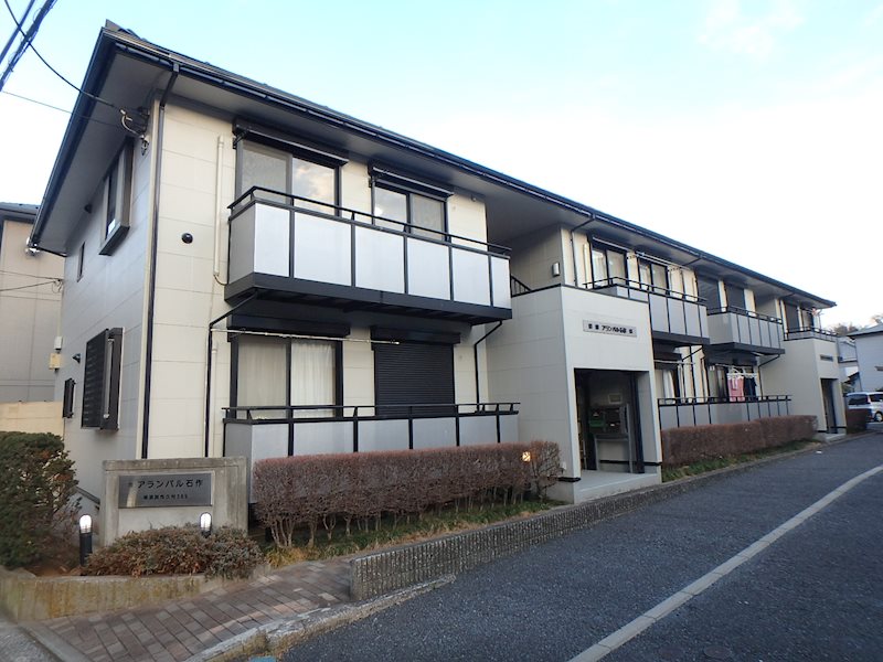 閑静な住宅街に立地した設備充実物件！