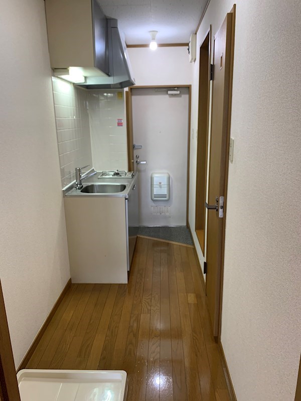 オーシャンヒルズ金森 玄関