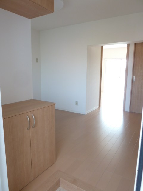 リバーサイド早川 リビング