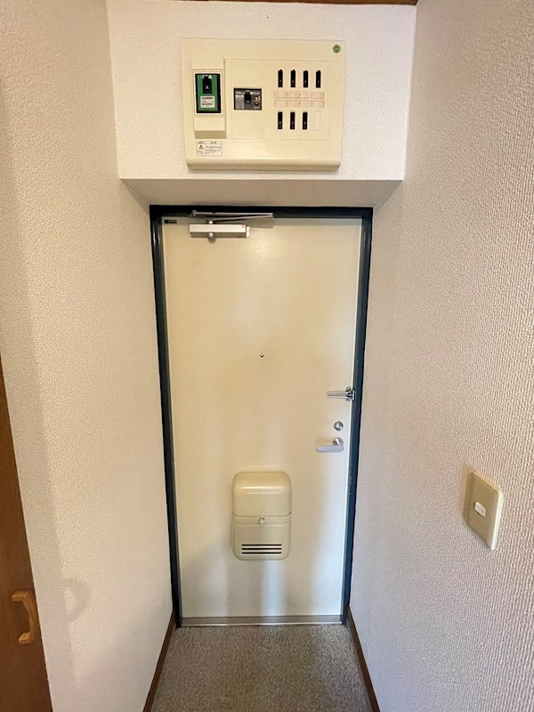 エミネンスハウスⅡ Ｂ 玄関