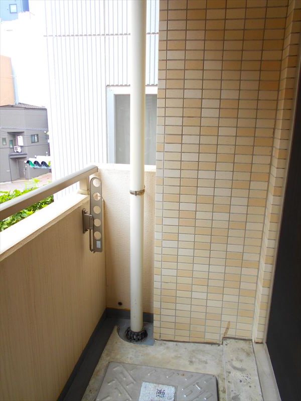 フェスシントミ ベランダ