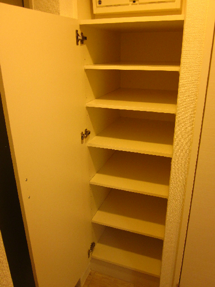 ヴァンサンク・プリュ 玄関