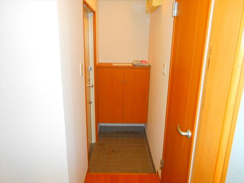 フェスシントミ 玄関