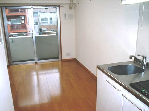 フェスシントミ ベッドルーム