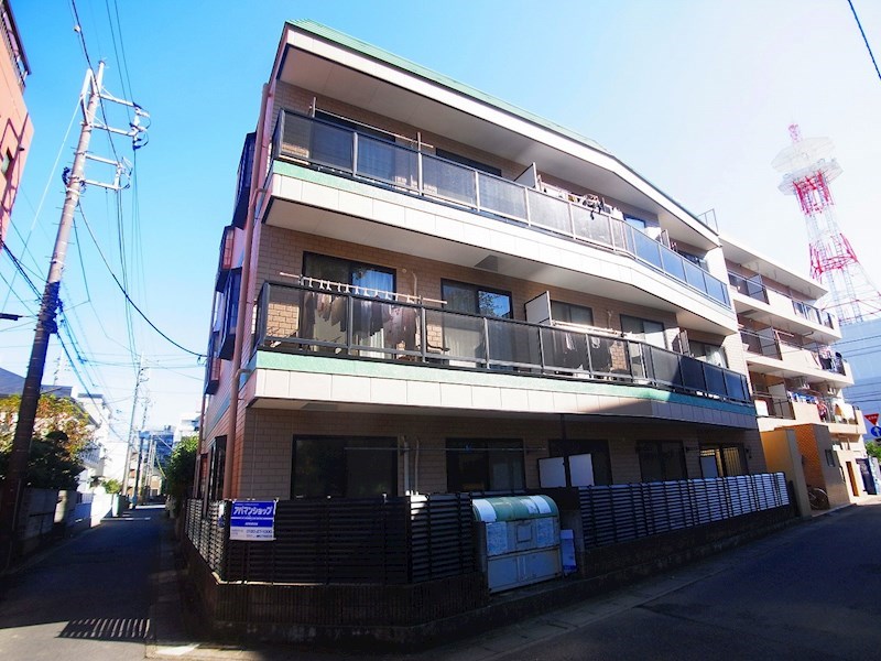 ヴァンテアンⅢ 102号室 外観