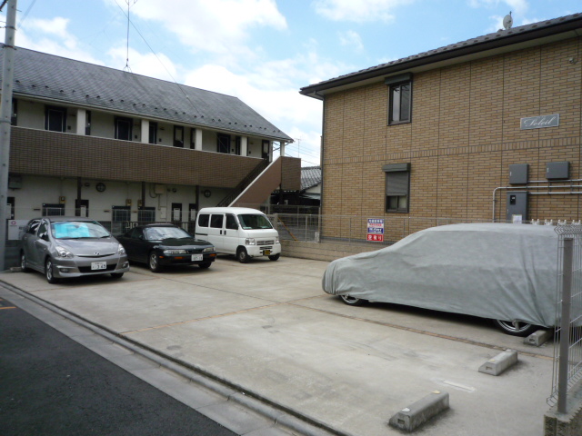 ソレイユ駐車場