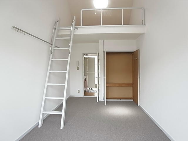 ジュネパレス新松戸第11 リビング