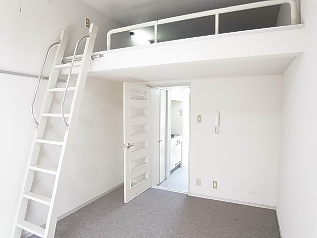 ジュネパレス新松戸第12 ベッドルーム