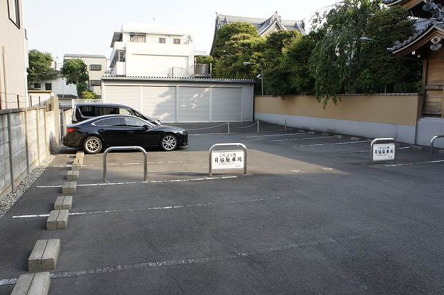 立法寺駐車場 平置き号室 外観