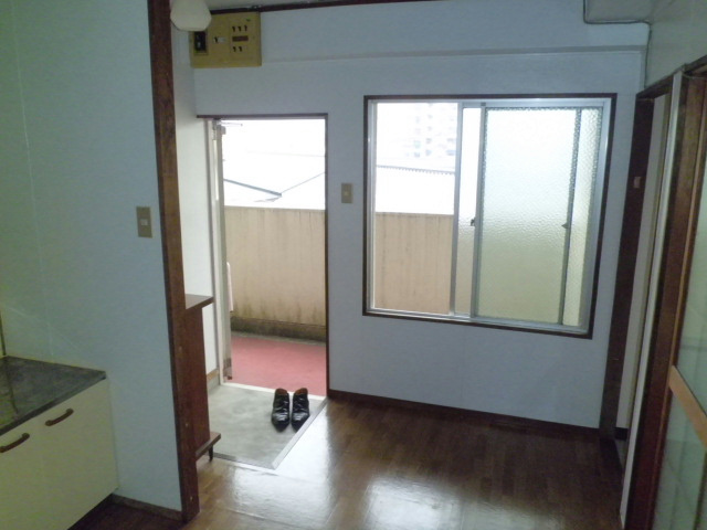 第一田中ビル 玄関