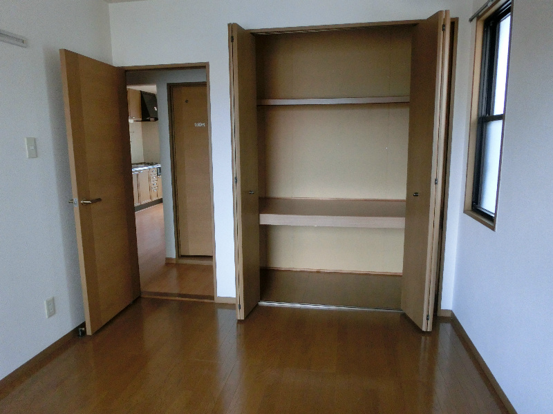 ハイカムール上桂 ベッドルーム