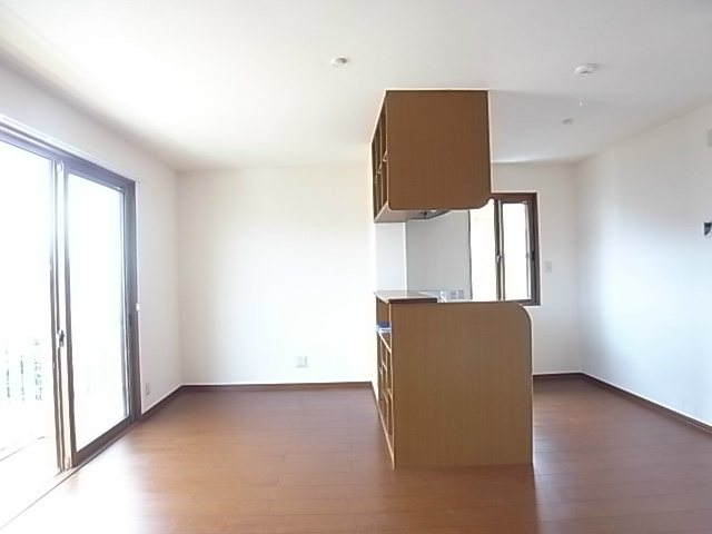 グランモアB リビング