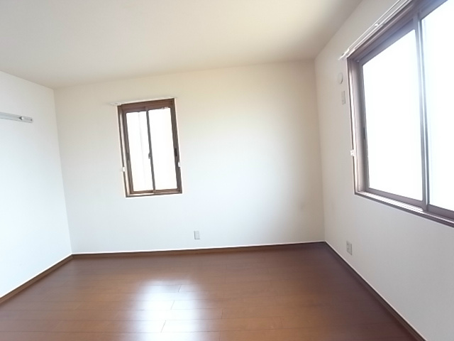 グランモアB ベッドルーム