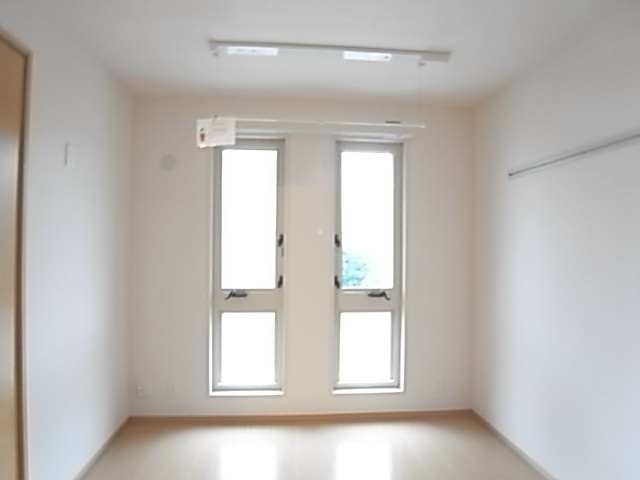 ボヌール新松戸Ａ リビング