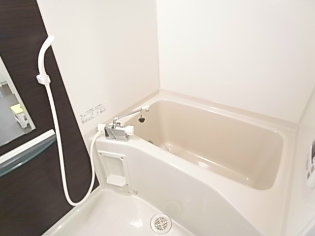 リブリ・オートレジデンス 風呂画像