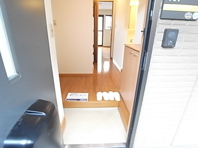 ソレイユ・エヌ 玄関