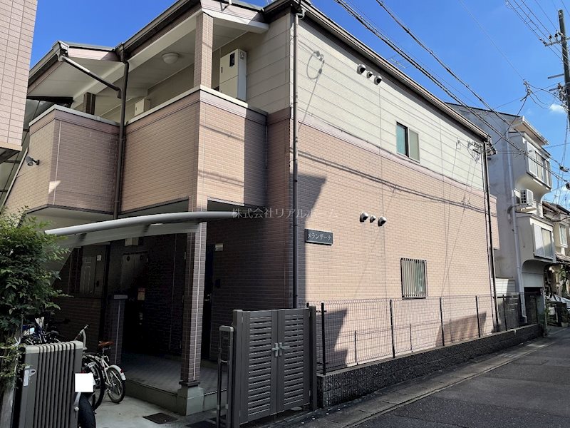 メランザーナ 102号室 外観