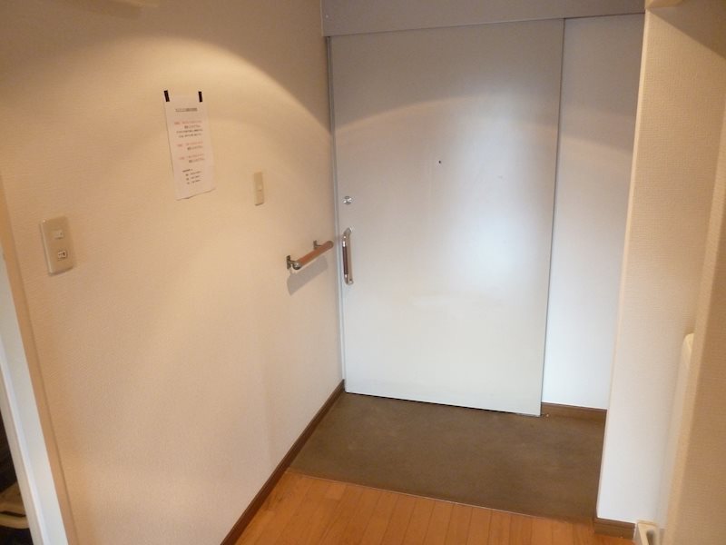 セニアハウス金刀比羅 玄関