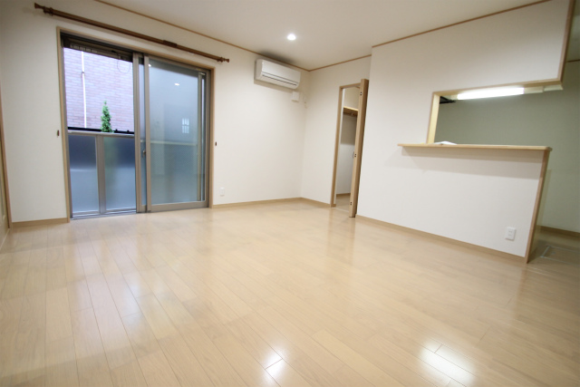 ヴィラ・エフ リビング