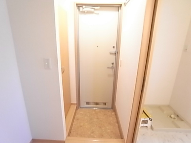 プリモ西白井Ｄ棟 玄関