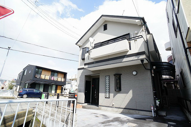 中久世町4丁目9-3貸家 外観