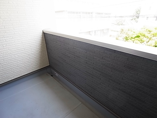 アン・ミケーリア ベランダ