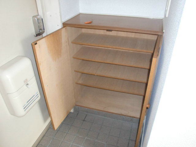 サクセスハイツ　(橋口町) 玄関