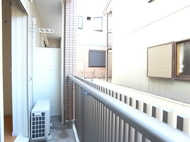 ヴァーグ伍番館 ベランダ