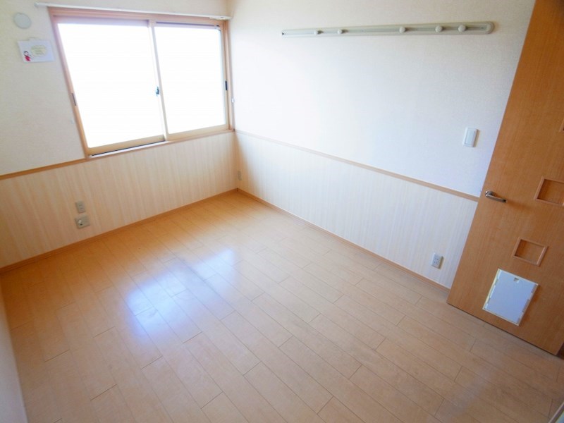 アミューズB ベッドルーム