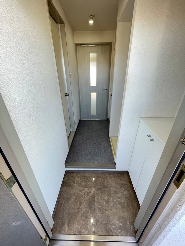 モンテベルデ横浜中央 玄関