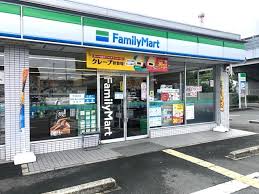 ベルフラワーⅡ コンビニ