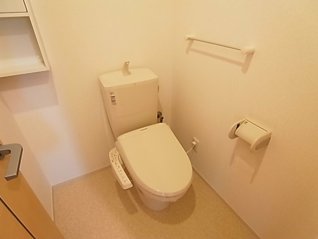 アン・ミケーリア その他1