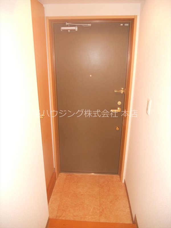 プレジール 玄関