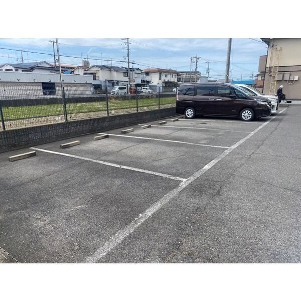 ディスターS 駐車場