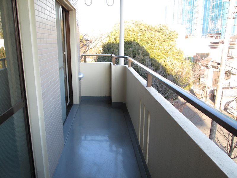 エステート・コト２ ベランダ