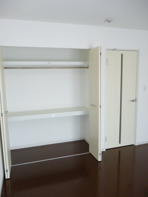 BUENA関屋大川前 収納