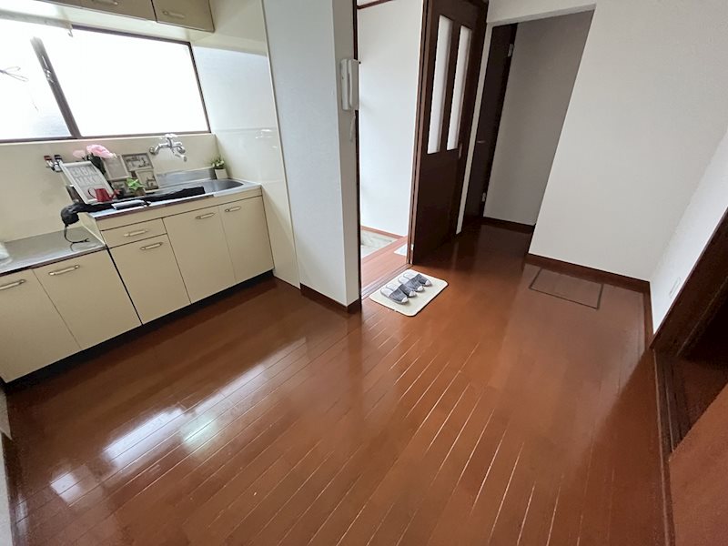 今里細塚18-1貸家 リビング