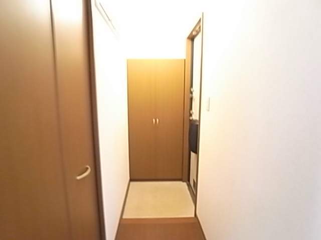 ブールジオンB 玄関