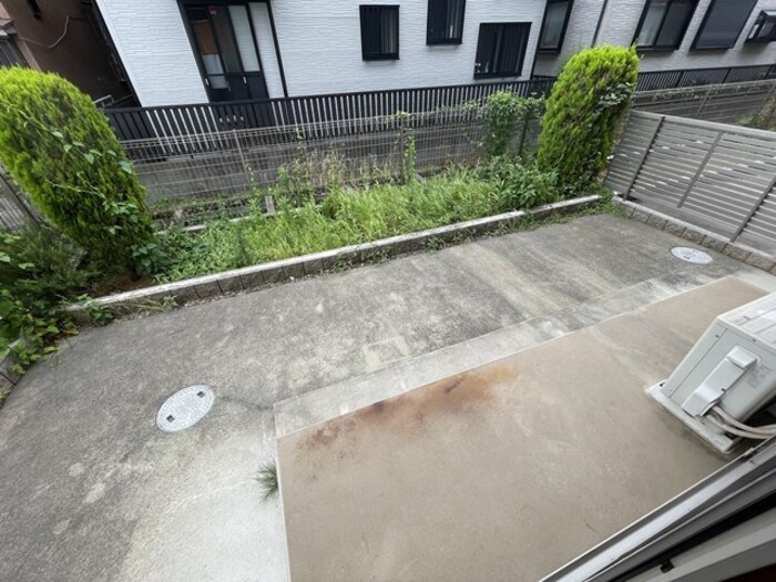 メゾン・ド・シャルール弐番館 ベランダ