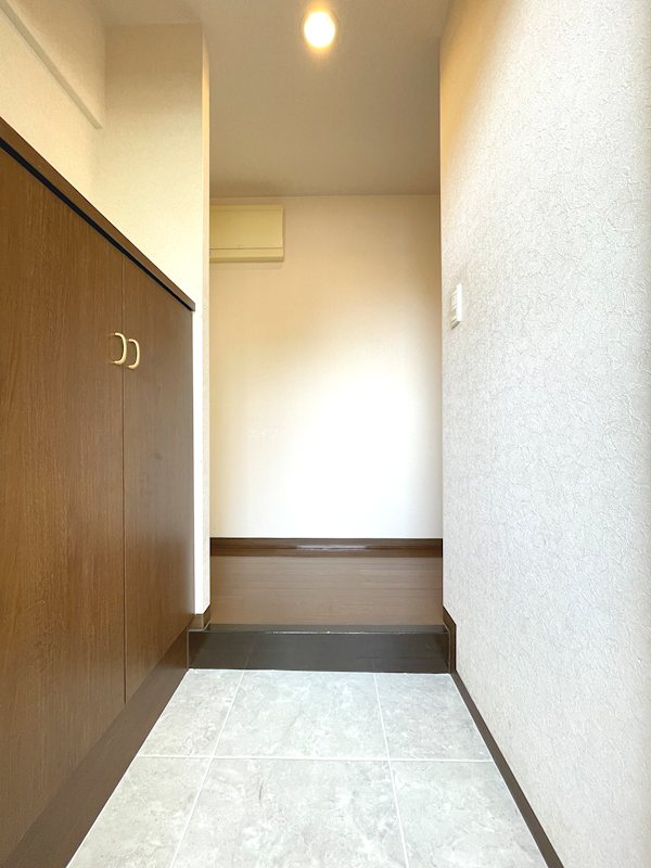 アルビーナ 玄関