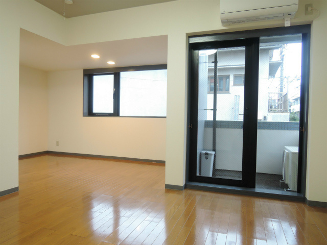 パレエトワール リビング