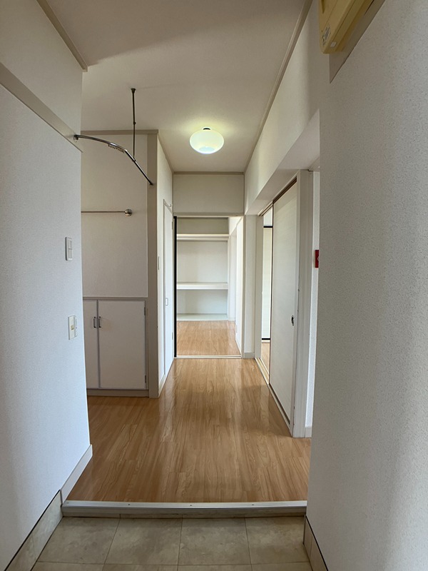 引地ビル 玄関