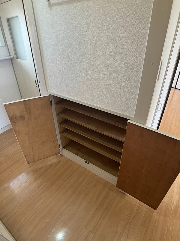 引地ビル 収納