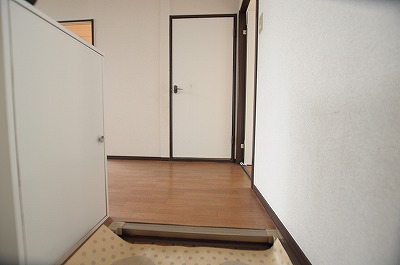 メイプルハイツ 玄関