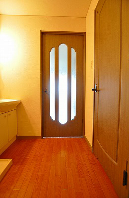 ジュネス壱番館  玄関